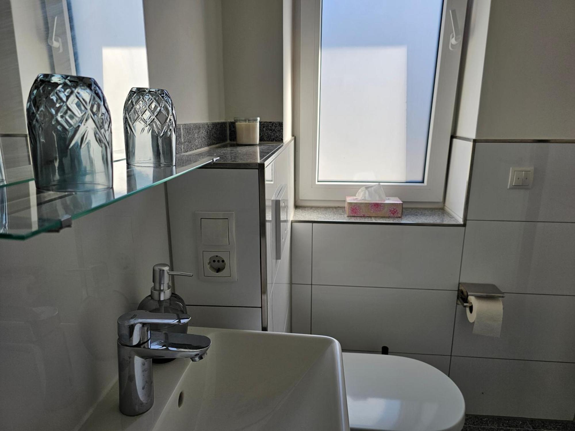 Moderne Doppelhaushaelfte In Oppenheim Villa Bagian luar foto